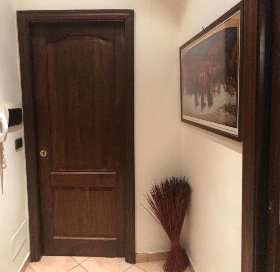 La Casa Del Melograno Lejlighed Alba  Eksteriør billede